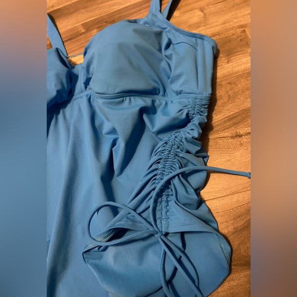 Lands’ End Plus Size Tankini Top 24W - Picture 2 of 7